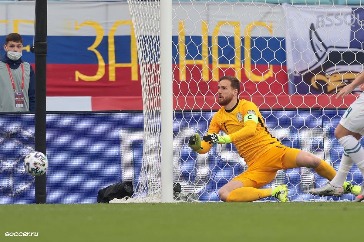 Sevilla's Goalkeeping Crisis: Urgent Overhaul or Recipe for Disaster?