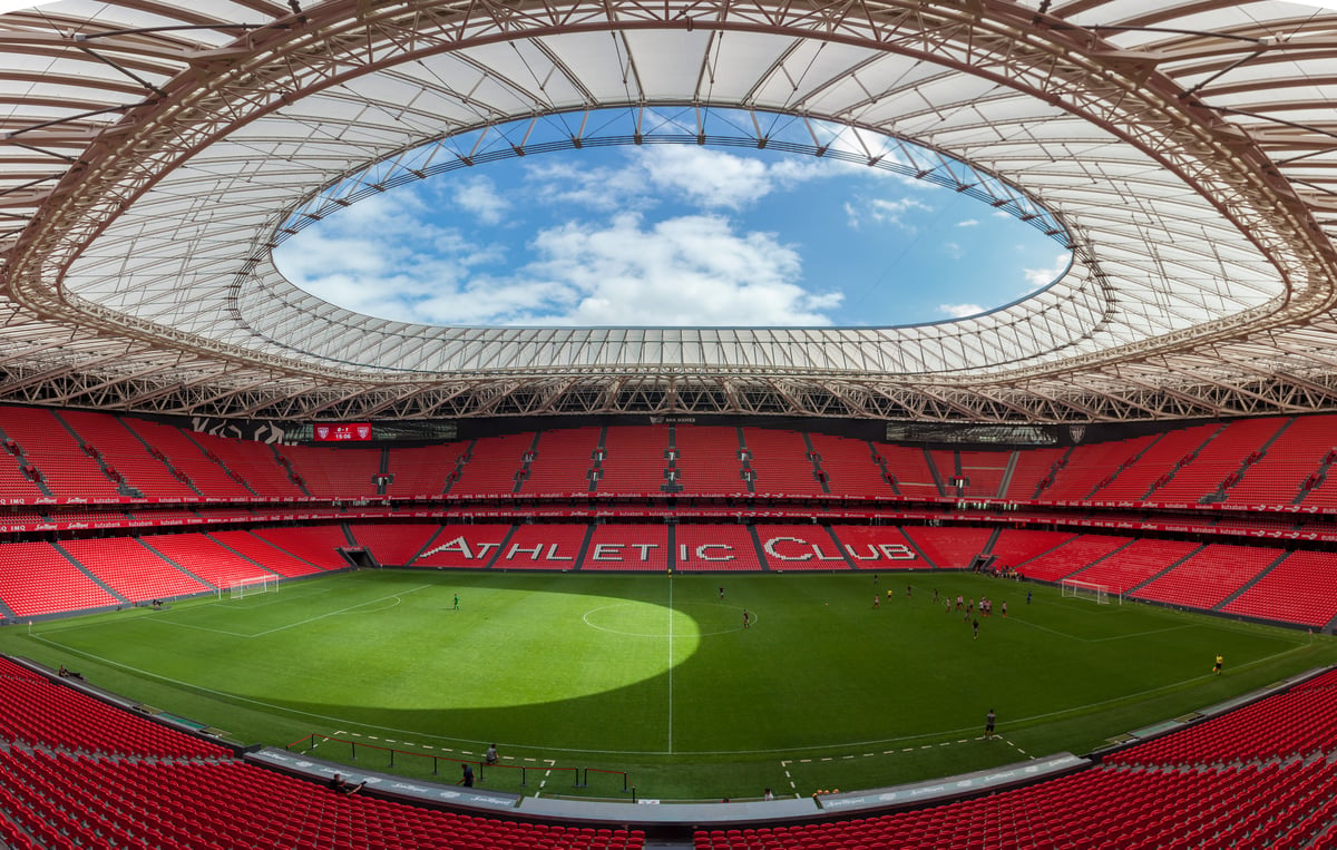 Gorosabel's Future in Limbo: Athletic Club Must Cut Deal Amid Market Pressure