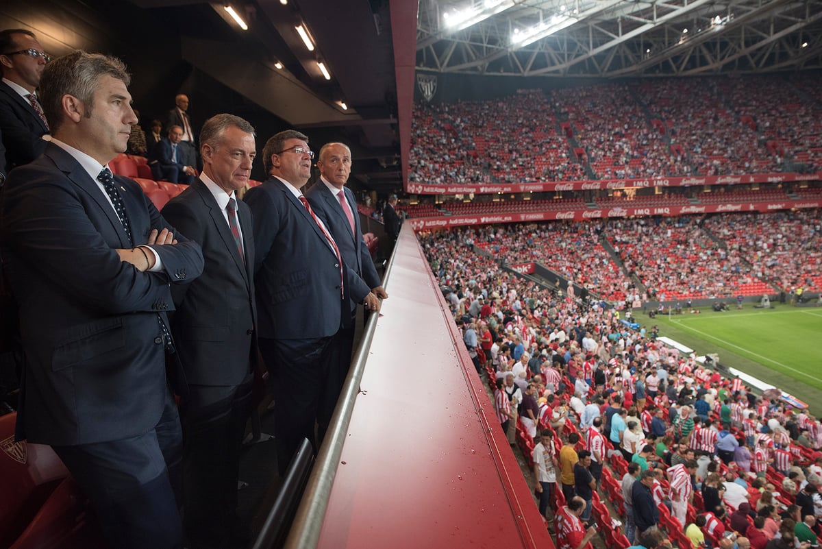 Terzic's Puzzle: Who Replaces Yuri Against Barça?