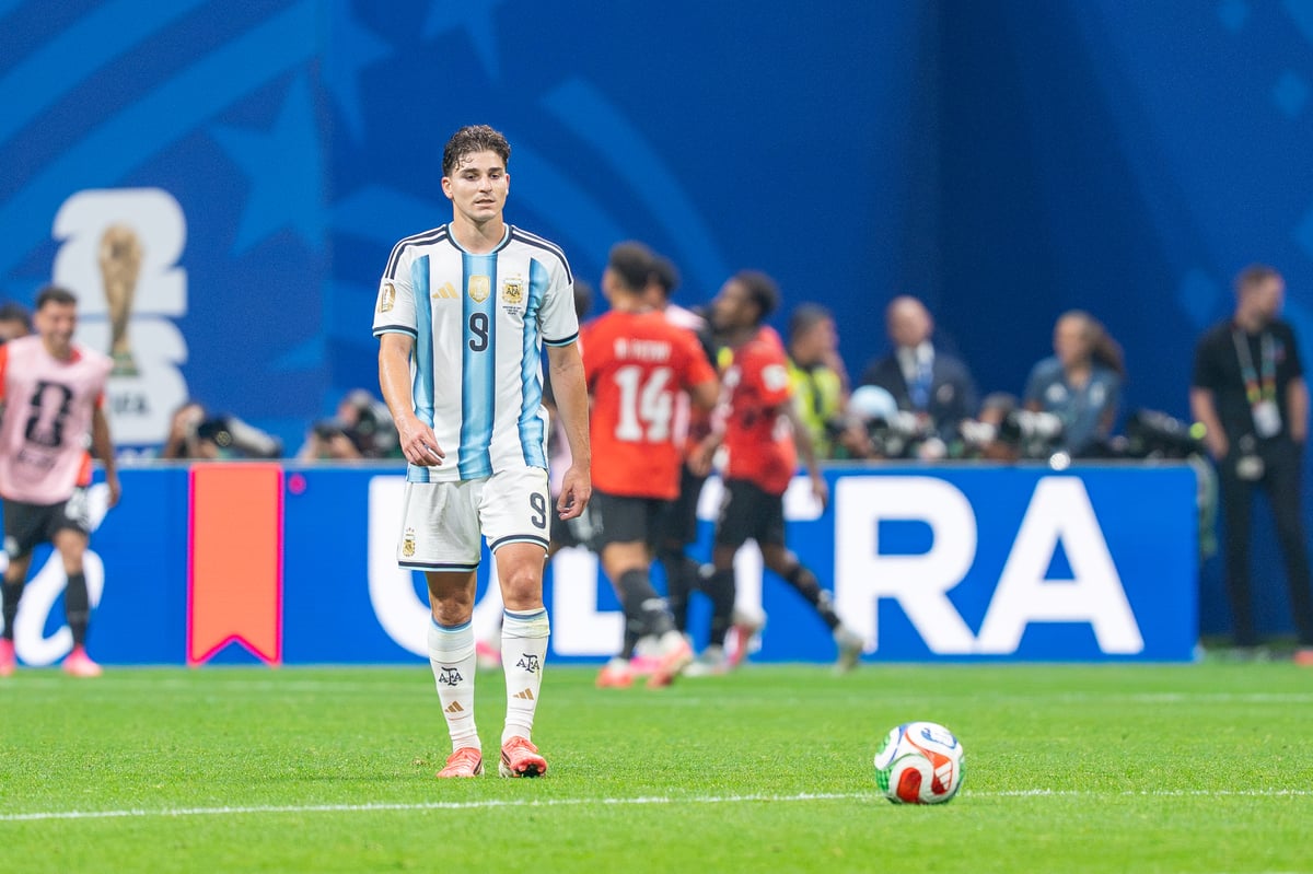 Gil Marín Declares: No Price Too High for Julián as Atlético Stands Firm