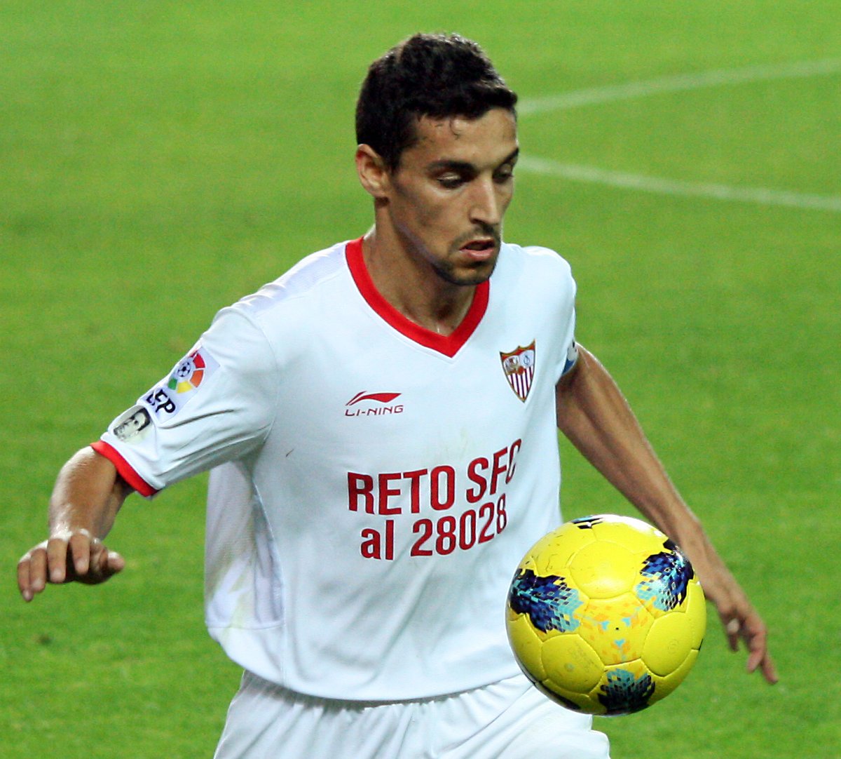 Tactical Triumph: Sevilla Edges Rayo Vallecano 2-1 with Strategic Brilliance