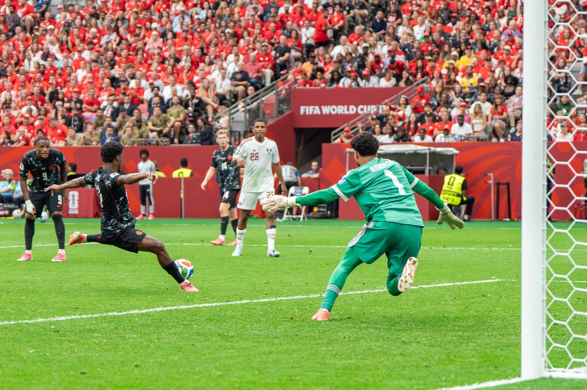 Jonathan David Joins Atlético: A Game-Changer in the La Liga Title Race